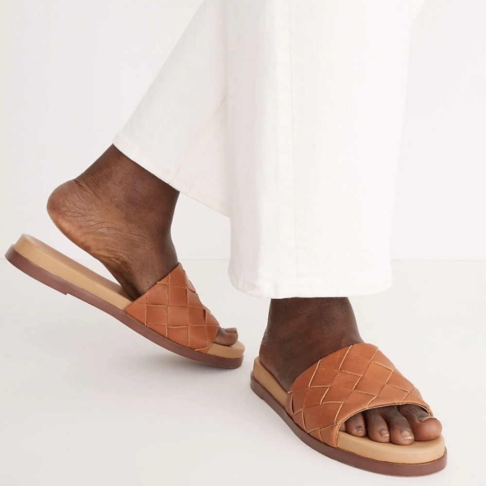 Madewell Woven Slide Sandals in Cognac Brown - Picture 3 of 6